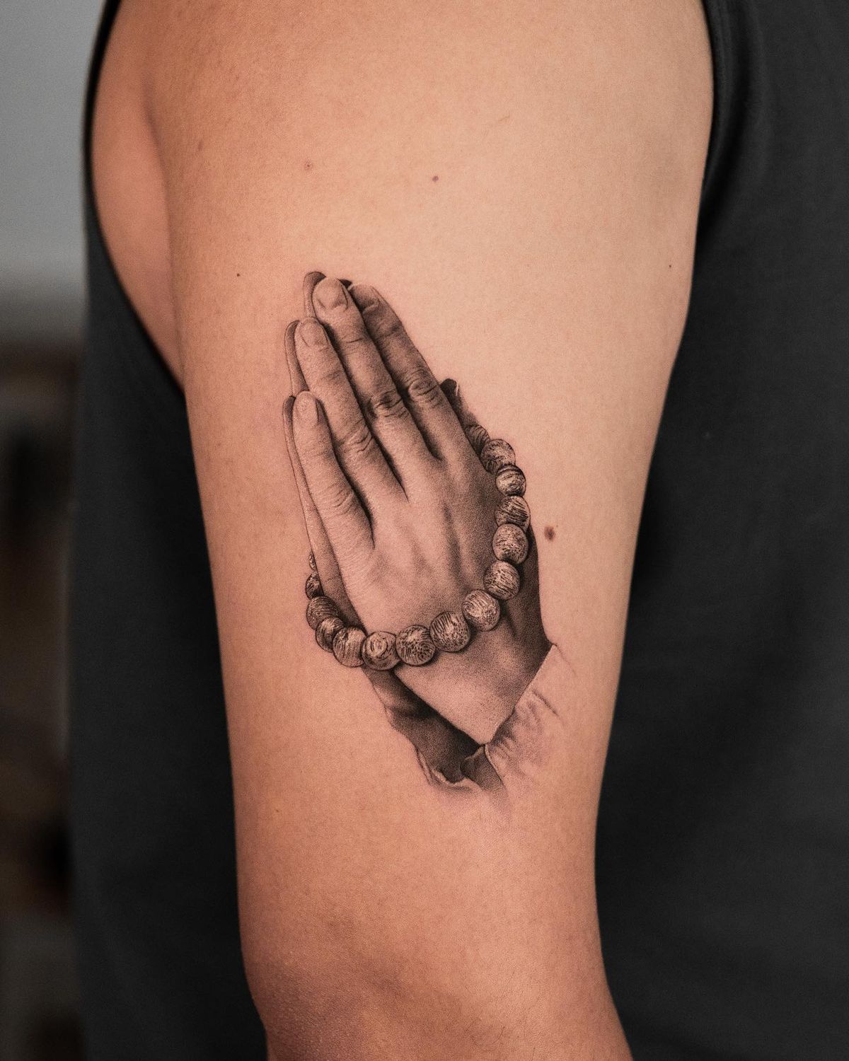 Praying Hands Tattoo Ideas 2025: Rosary, Realism, Shoulder, Chest, Neck, Back and More