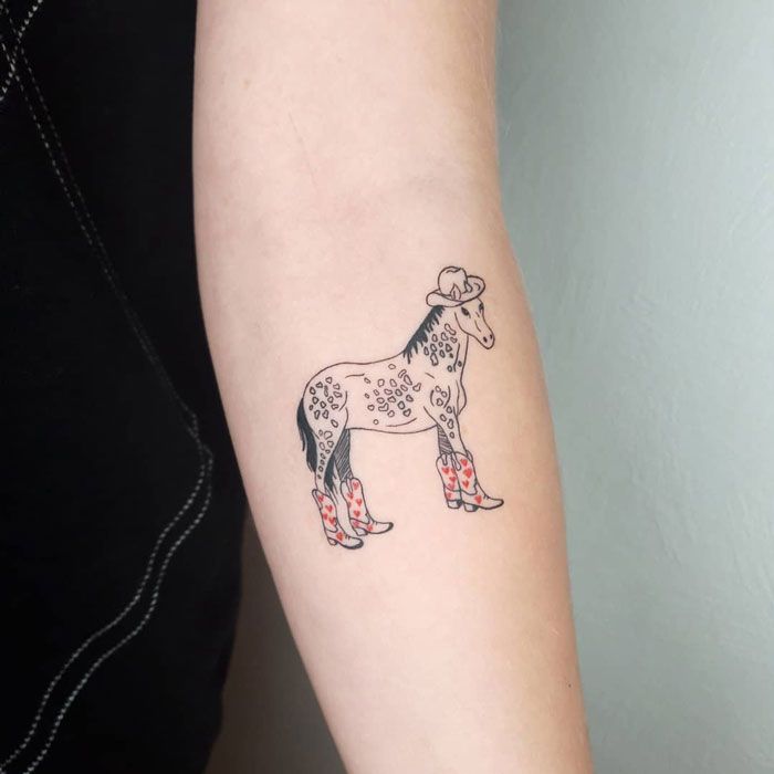 Horse Tattoo 25 Ideas 2025 for Men &#038; Women – Wild Mustangs, Minimalist Designs, Fine Line Art