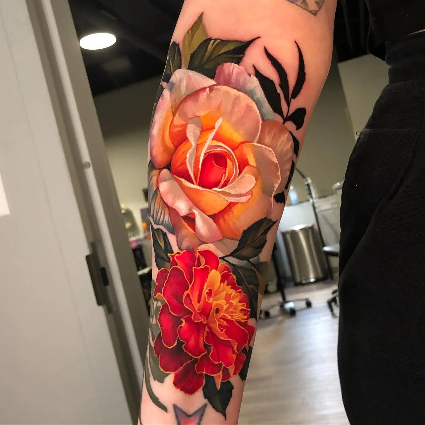 28 October Birth Flower Tattoo 2025: Marigold &#038; Cosmos-Inspired Designs That Bloom with Meaning
