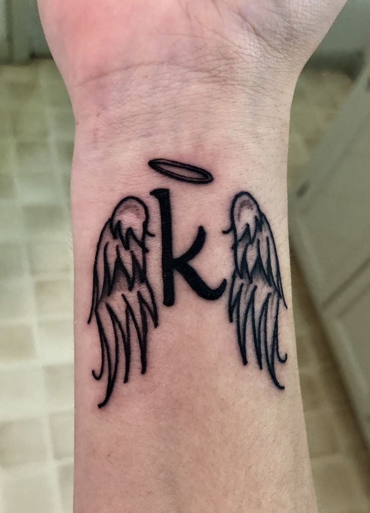Wings Tattoo 28 Ideas: Stunning Angel, Phoenix, Icarus, Back, Arm &#038; Chest Designs 2025