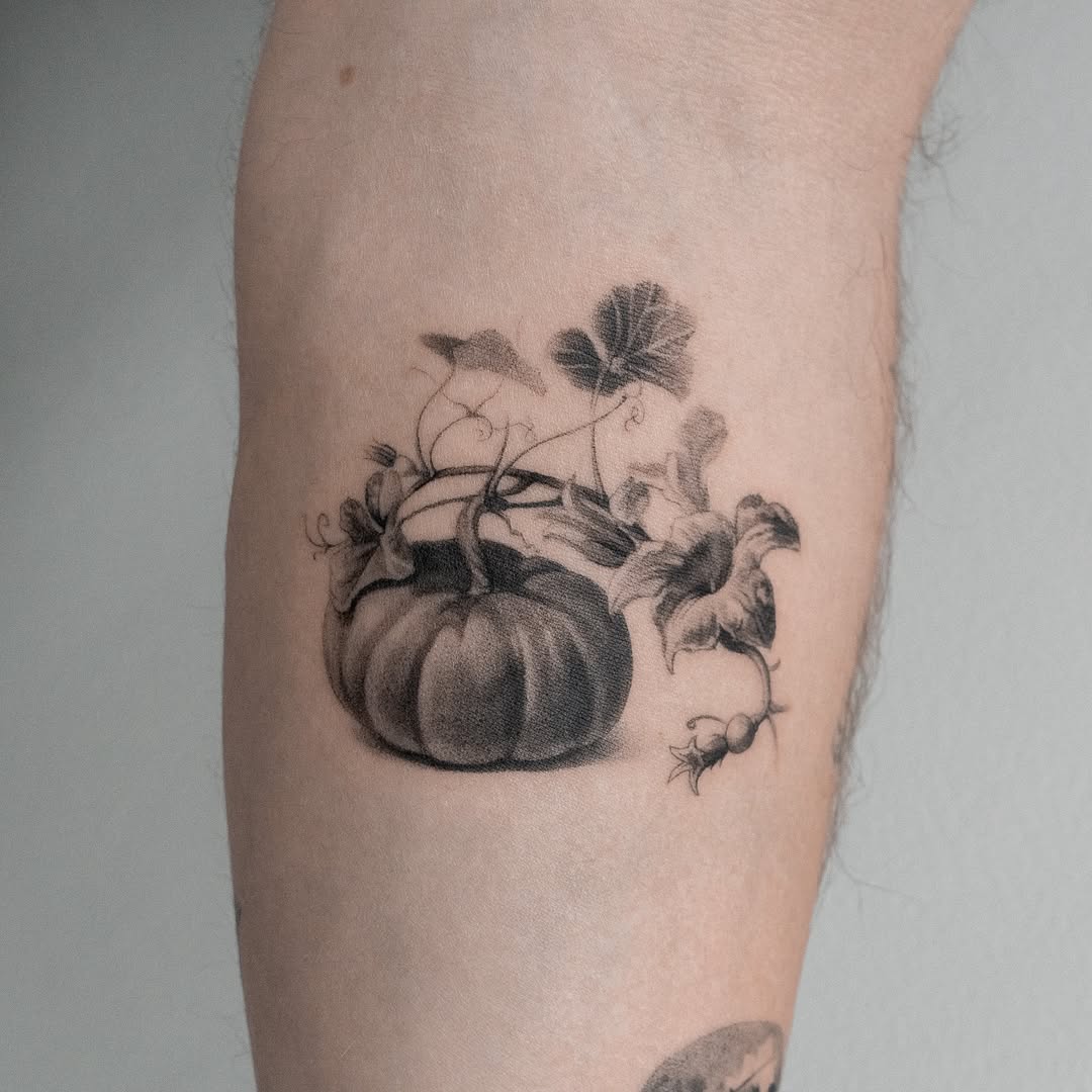 28 Pumpkin Tattoo Ideas 2025 – Cute, Scary, Flash &#038; Traditional Designs