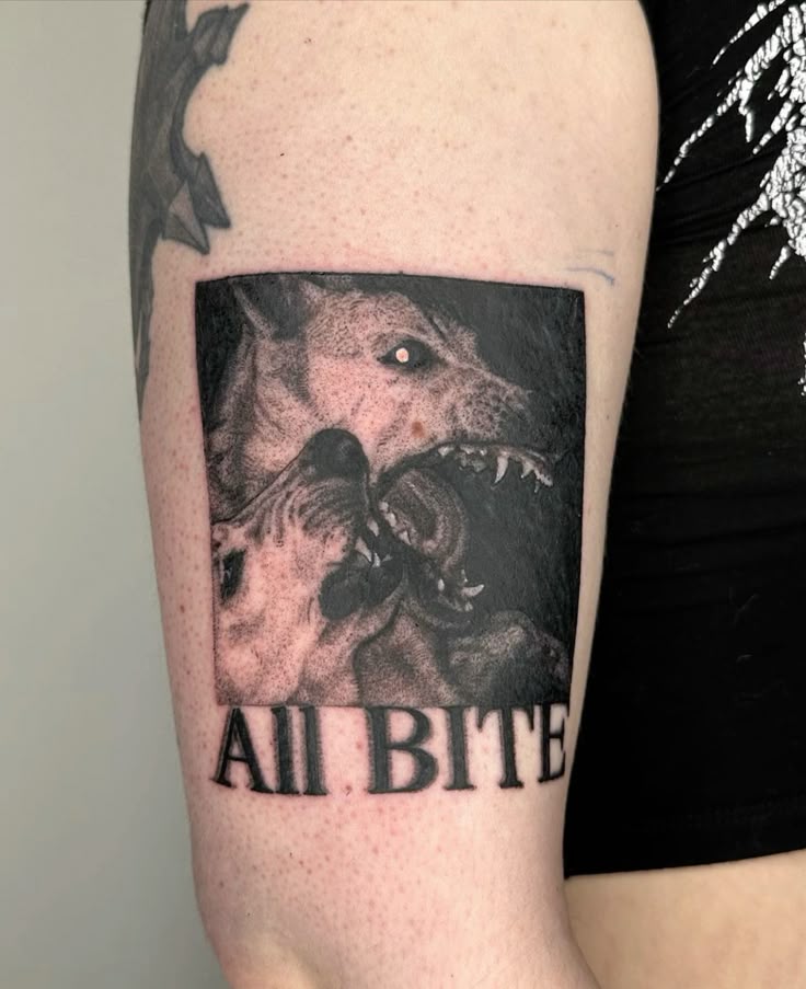 30 Dog Tattoo 2025 Ideas: Minimalist, Memorial, Portrait, Paw Print, Small Meaningful, and Designs