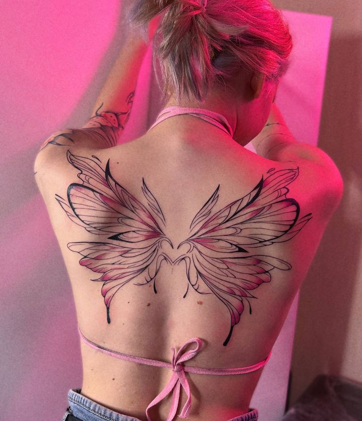Wings Tattoo 28 Ideas: Stunning Angel, Phoenix, Icarus, Back, Arm &#038; Chest Designs 2025
