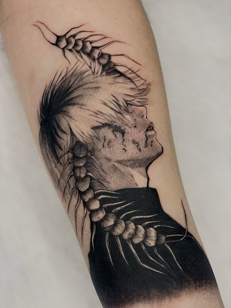 29 Tokyo Ghoul Tattoo Ideas 2025 – Kaneki Designs, Juuzou Ink, Centipede Tattoos, &#038; Spider Lily Florals