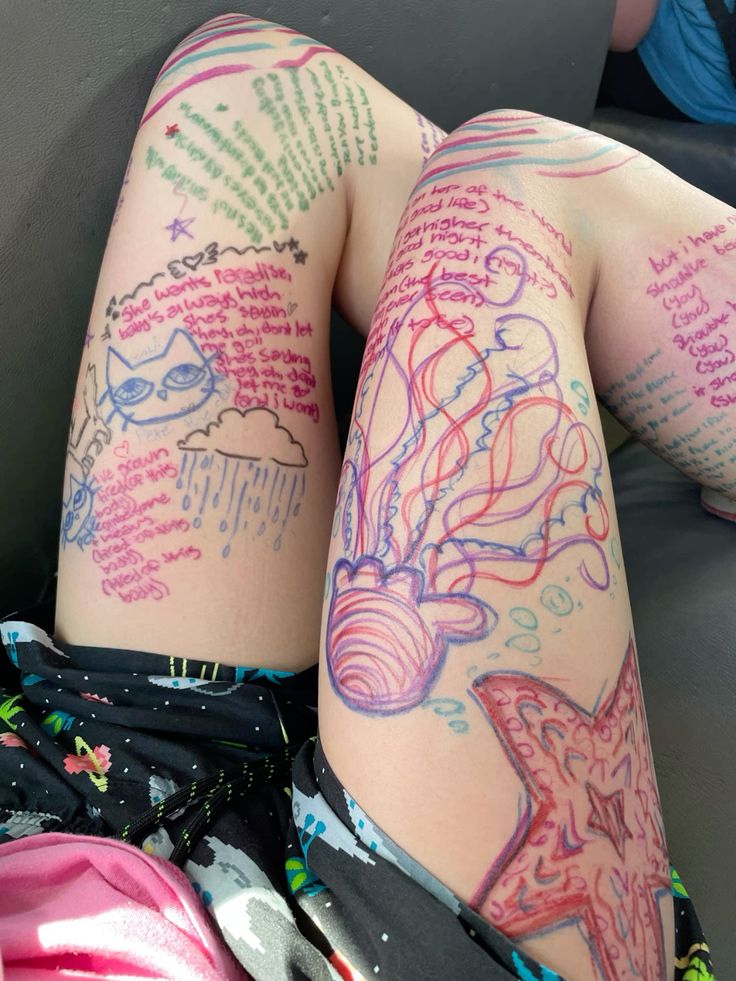 29 Unforgettable Tattoo Ideas 2025: Letras Cursiva, Red Ink, Lower Back, Clavicula, Cuello, and More