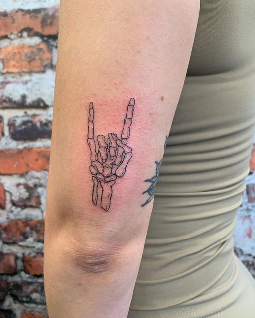28 Skeleton Hand Tattoo Ideas 2025 Designs for Guy and Girl, Floral, Butterfly, Red ink and Full Body