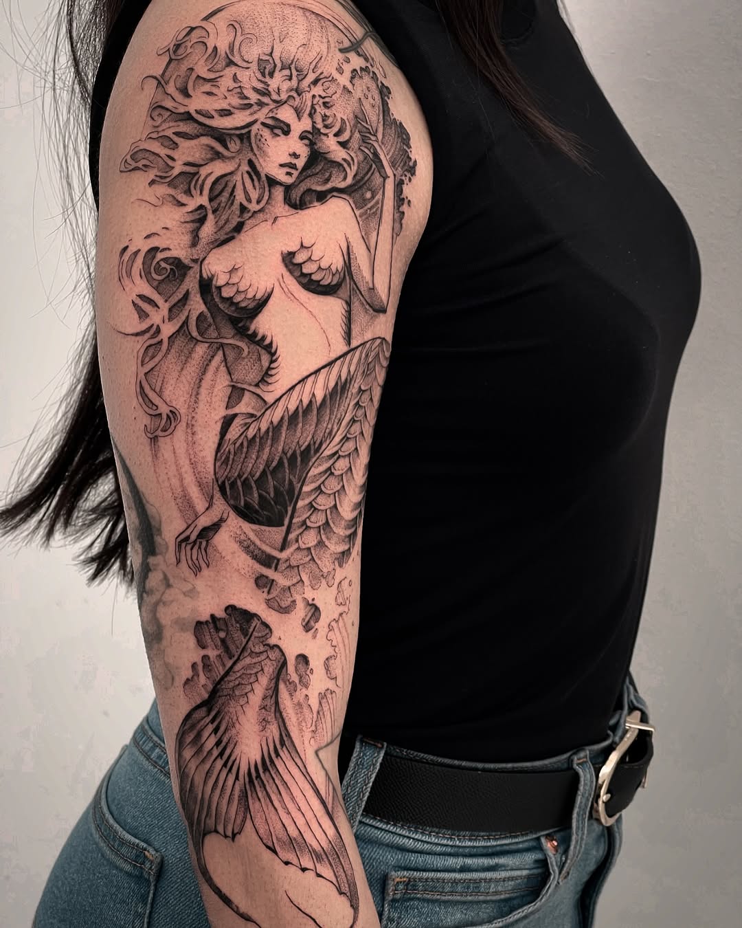 27 Mermaid Tattoo Ideas 2025 With Minimalist, Traditional, Afro, Siren, and Barbie-Inspired Designs