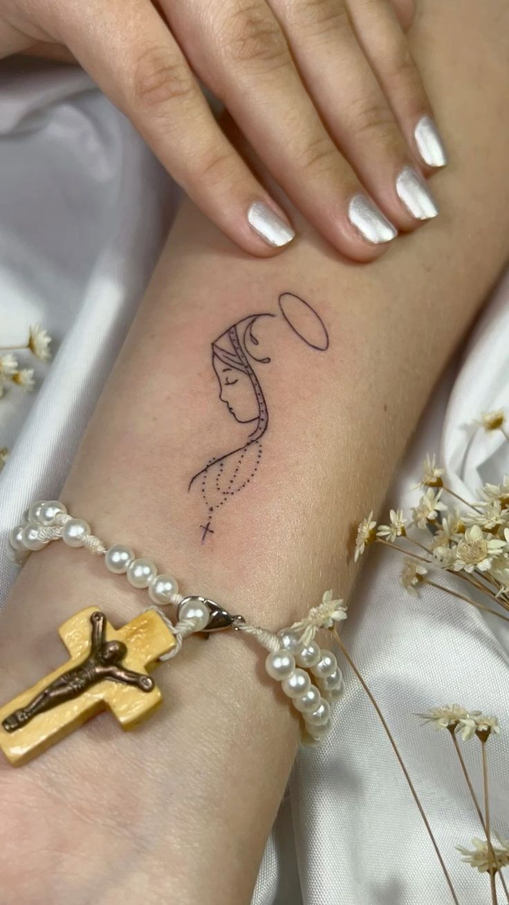 26 Rosary Tattoo Ideas 2025 for Wrist, Hand, Foot, Arm, and Ankle – Women Sleeve &#038; Men Sleeve Styles