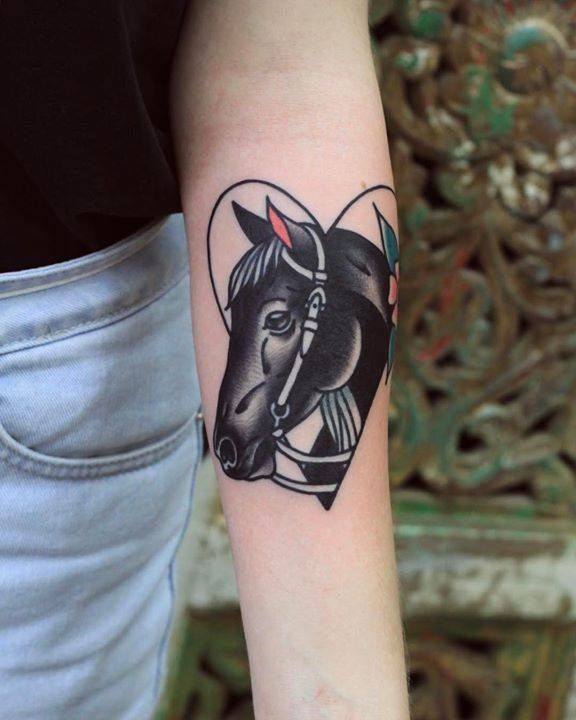 Horse Tattoo 25 Ideas 2025 for Men &#038; Women – Wild Mustangs, Minimalist Designs, Fine Line Art