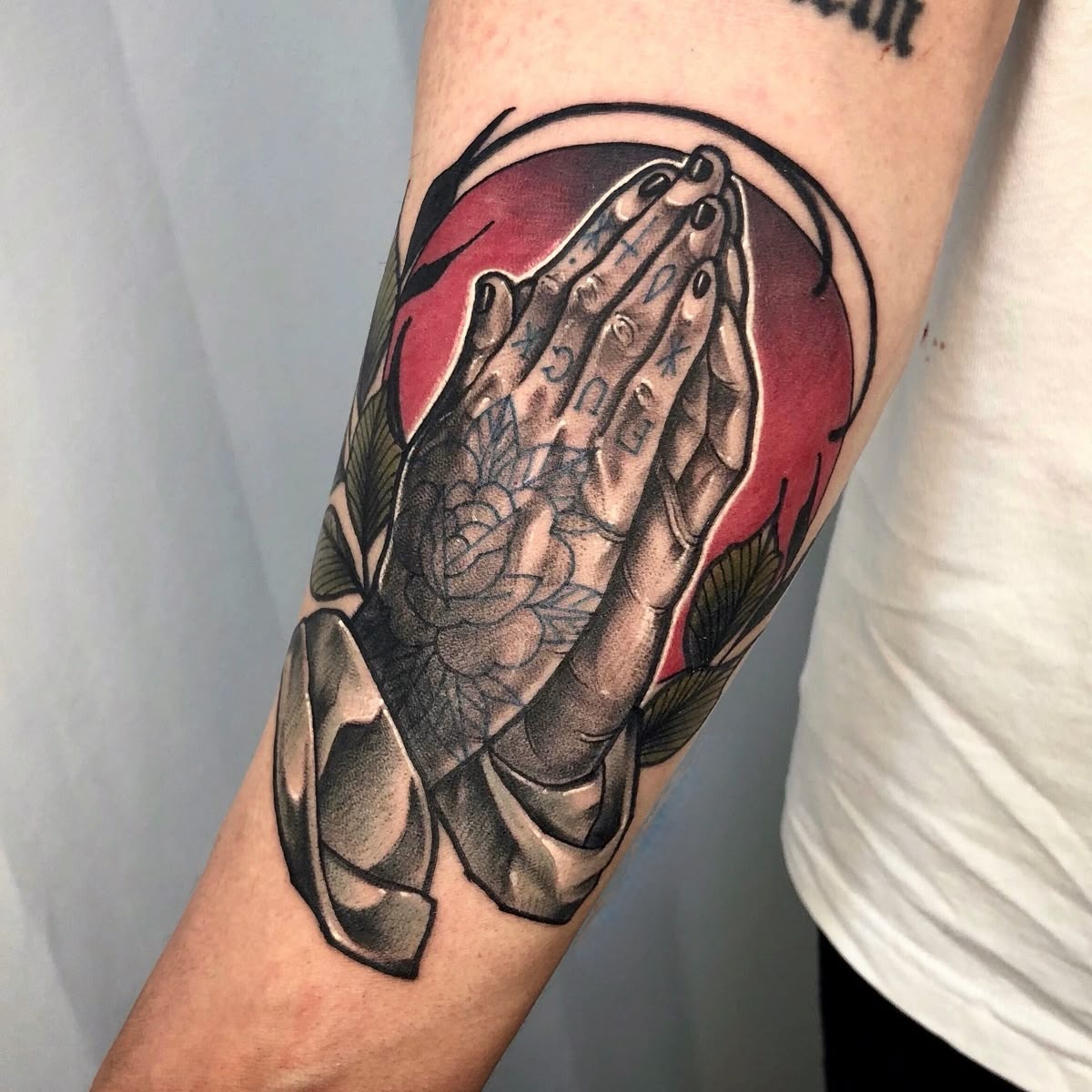 Praying Hands Tattoo Ideas 2025: Rosary, Realism, Shoulder, Chest, Neck, Back and More