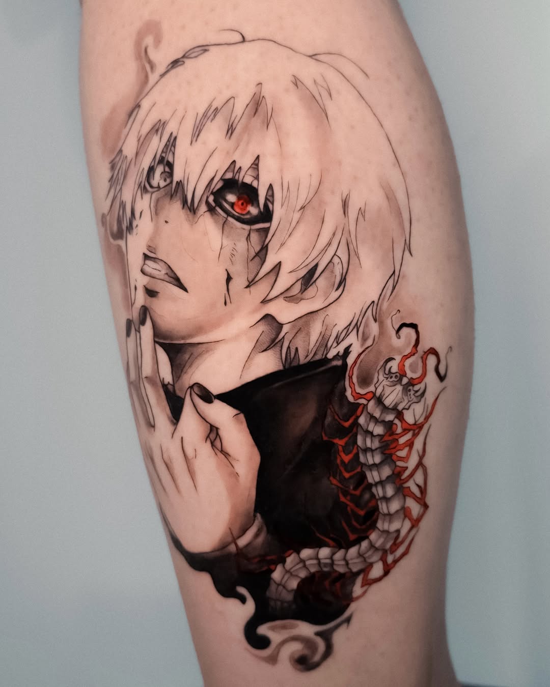 29 Tokyo Ghoul Tattoo Ideas 2025 – Kaneki Designs, Juuzou Ink, Centipede Tattoos, &#038; Spider Lily Florals