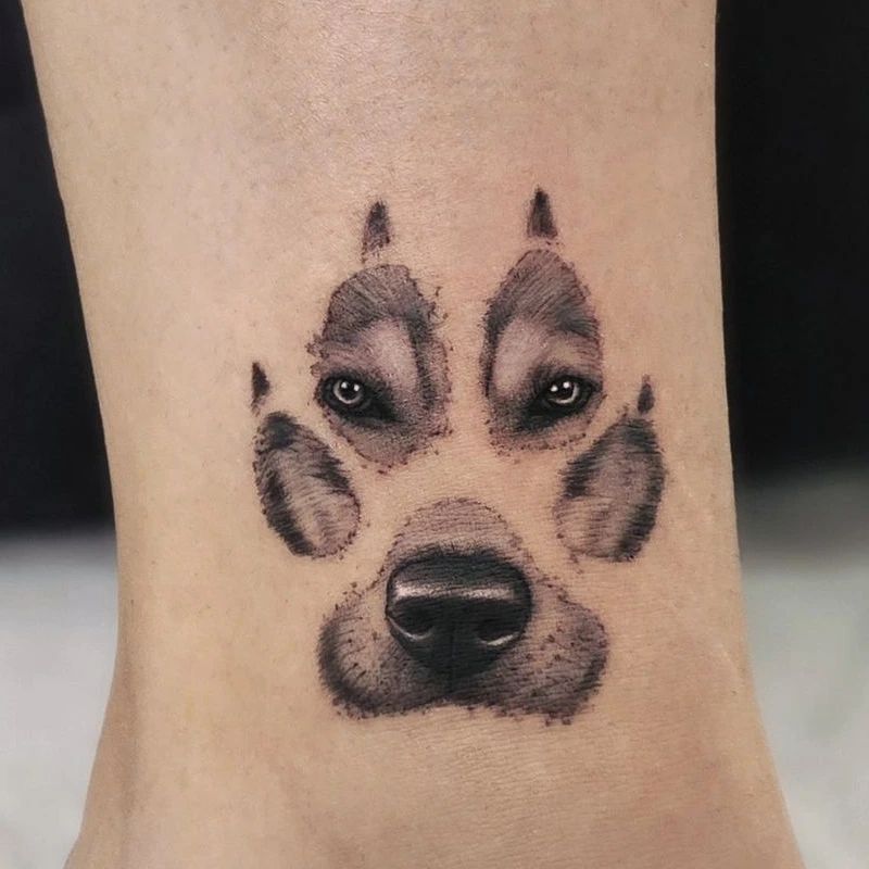 30 Dog Tattoo 2025 Ideas: Minimalist, Memorial, Portrait, Paw Print, Small Meaningful, and Designs