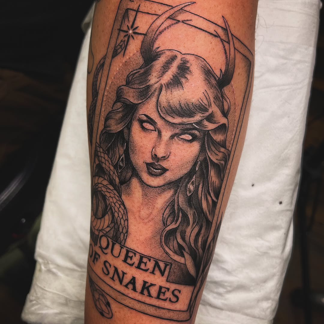 26 Taylor Swift Tattoo Ideas 2025: Lyrics, Fine Line, Matching &#038; More for Swifties