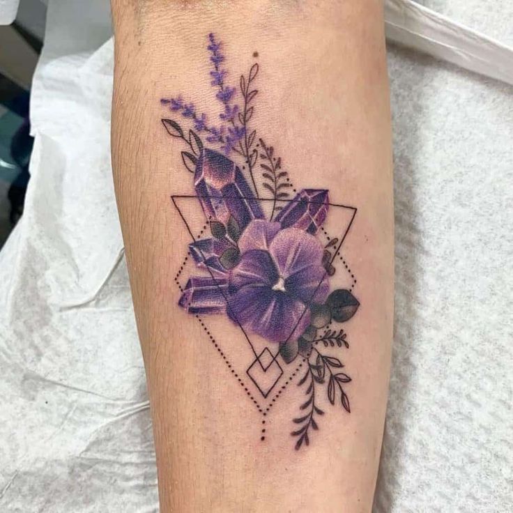 27 Lavender Tattoo Ideas 2025: Fine Line, Bee, Rosemary, Black and Grey, Minimalist, Men and Women