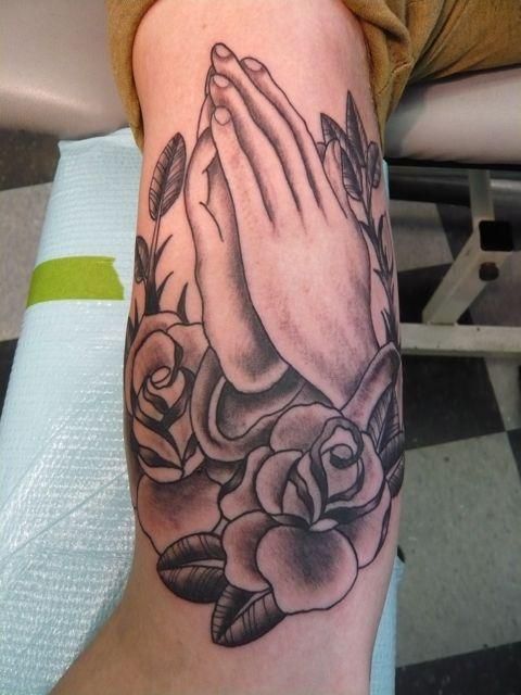 Praying Hands Tattoo Ideas 2025: Rosary, Realism, Shoulder, Chest, Neck, Back and More