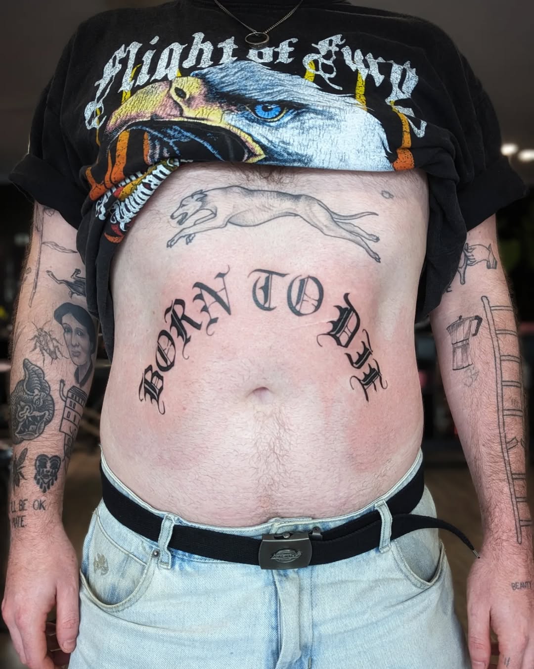 30 Born to Die Tattoo Ideas 2025: Aesthetic Lettering, Stomach and Collarbone Placement