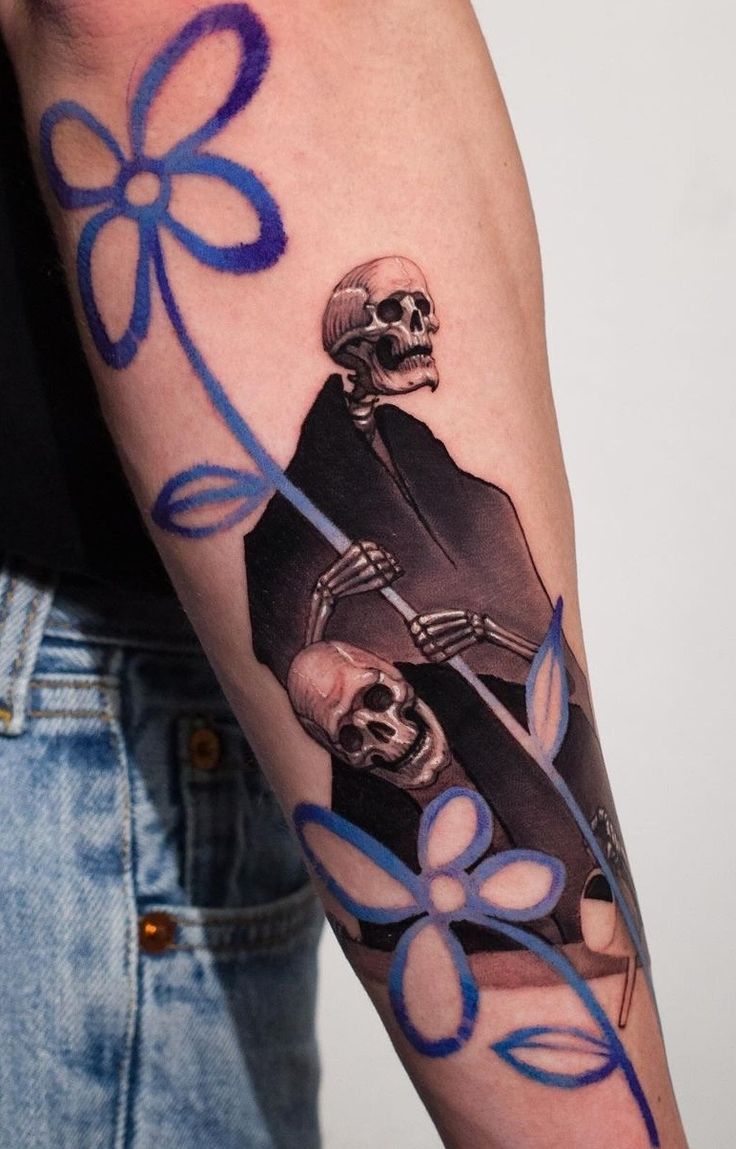 Abstract Tattoo Ideas 2025: 30 Unique Designs, Fineline, Geometric &#038; Black Work Designs