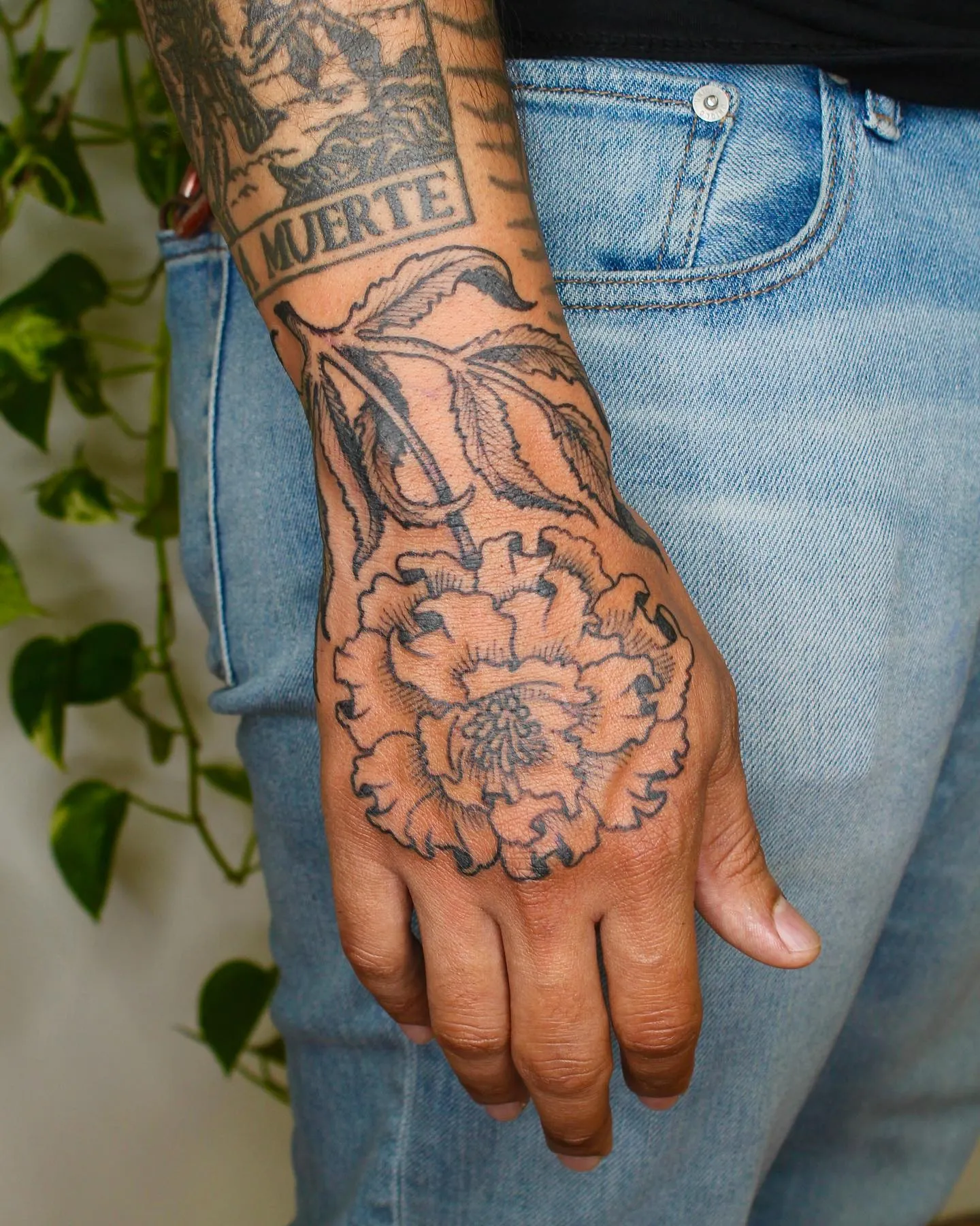 28 October Birth Flower Tattoo 2025: Marigold &#038; Cosmos-Inspired Designs That Bloom with Meaning