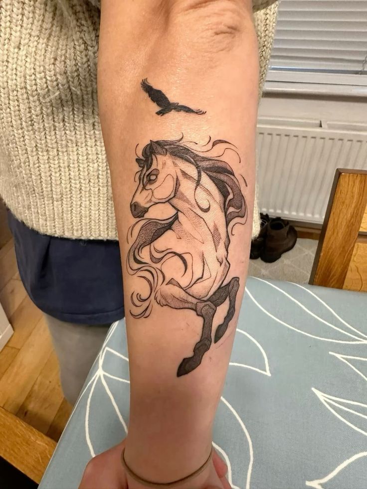 Horse Tattoo 25 Ideas 2025 for Men &#038; Women – Wild Mustangs, Minimalist Designs, Fine Line Art