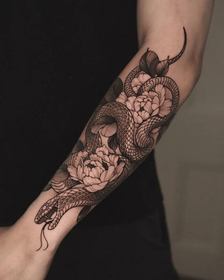 29 Forearm Tattoo Men Sleeve 2025: Unique Stencil Ideas, Meaningful Designs, Japanese Dragon