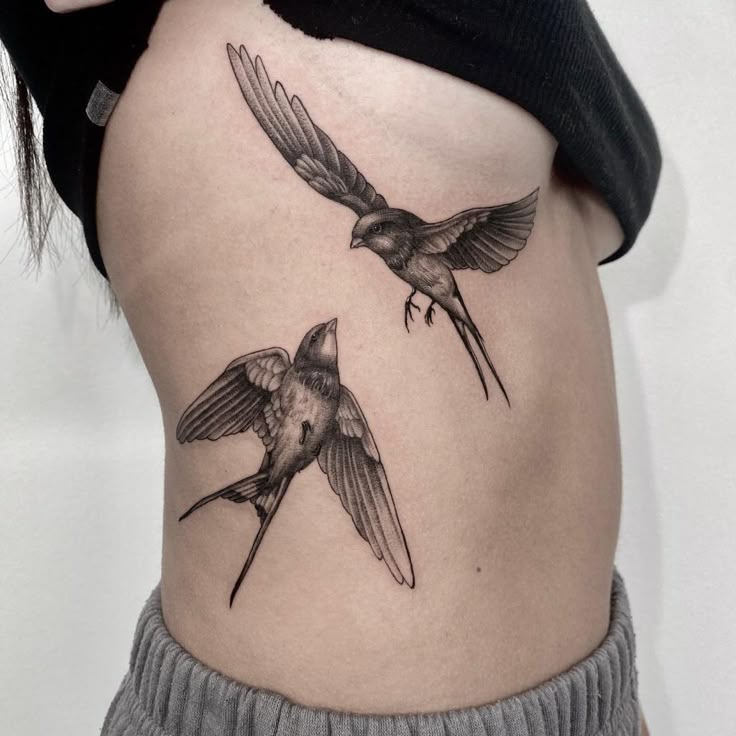 29 Rib Tattoo Ideas 2025 for Women and Guys – Unique Designs