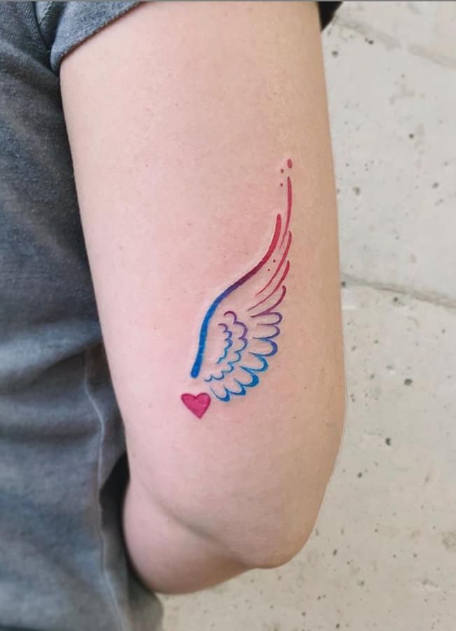 Wings Tattoo 28 Ideas: Stunning Angel, Phoenix, Icarus, Back, Arm &#038; Chest Designs 2025