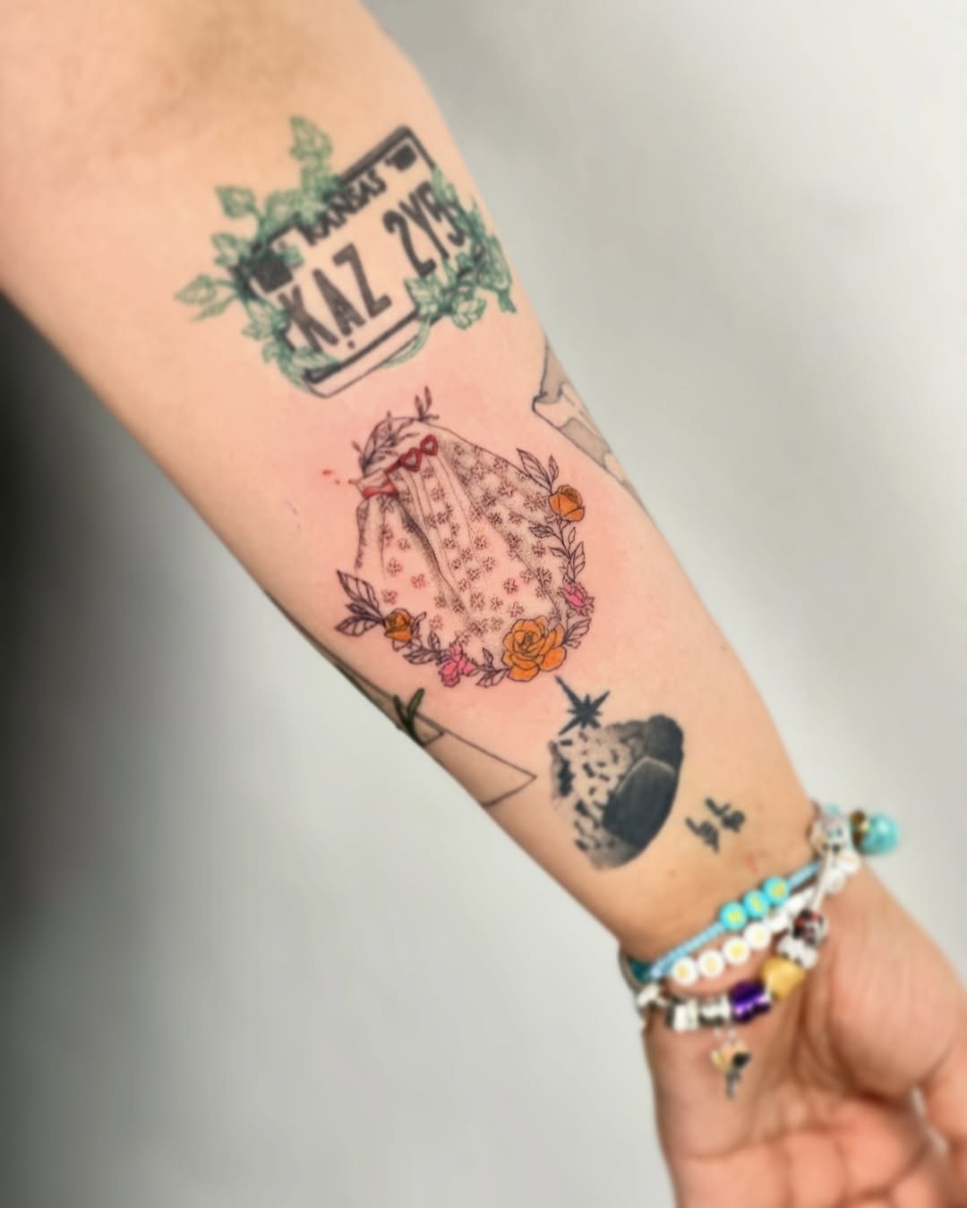 26 Taylor Swift Tattoo Ideas 2025: Lyrics, Fine Line, Matching &#038; More for Swifties