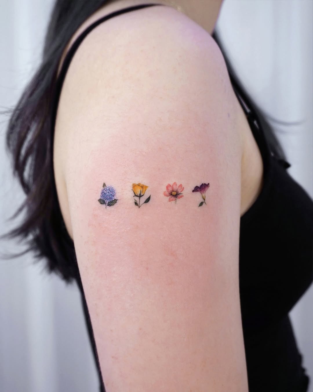 26 December Birth Flower Tattoo Ideas With Narcissus and Holly Designs for 2025