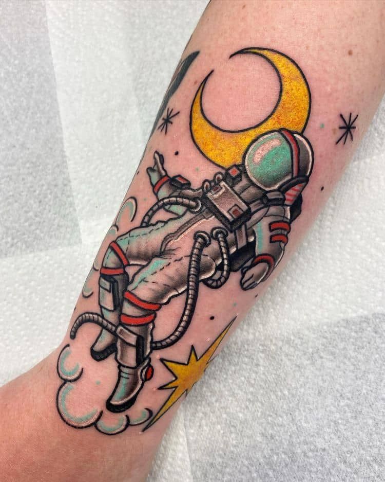 Astronaut Tattoo Ideas for Men and Women – Minimalist, Stencil Outline, and Cosmic Designs