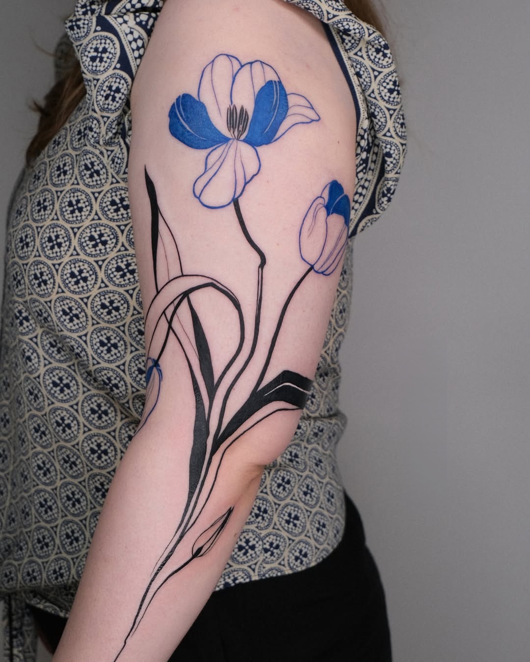 29 Tulip Tattoo Designs Full of Meaning and Style