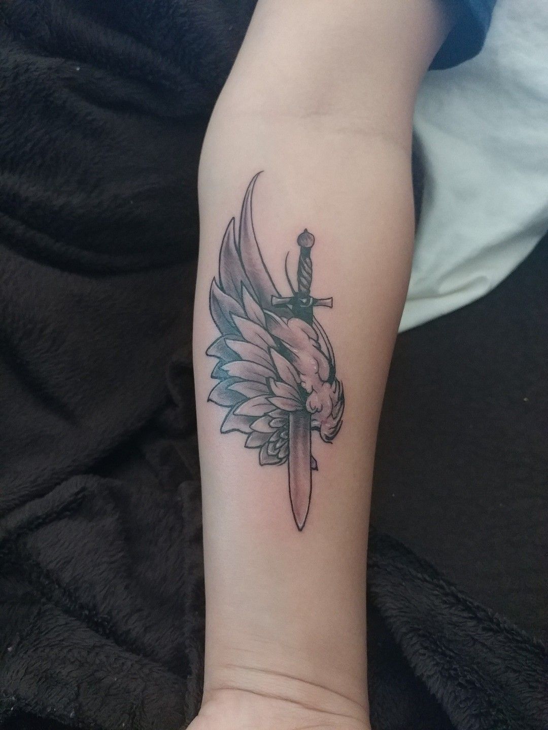 28 Archangel Michael Tattoo Designs for Men and Women – Realism, Sleeve, and Geometric Ideas