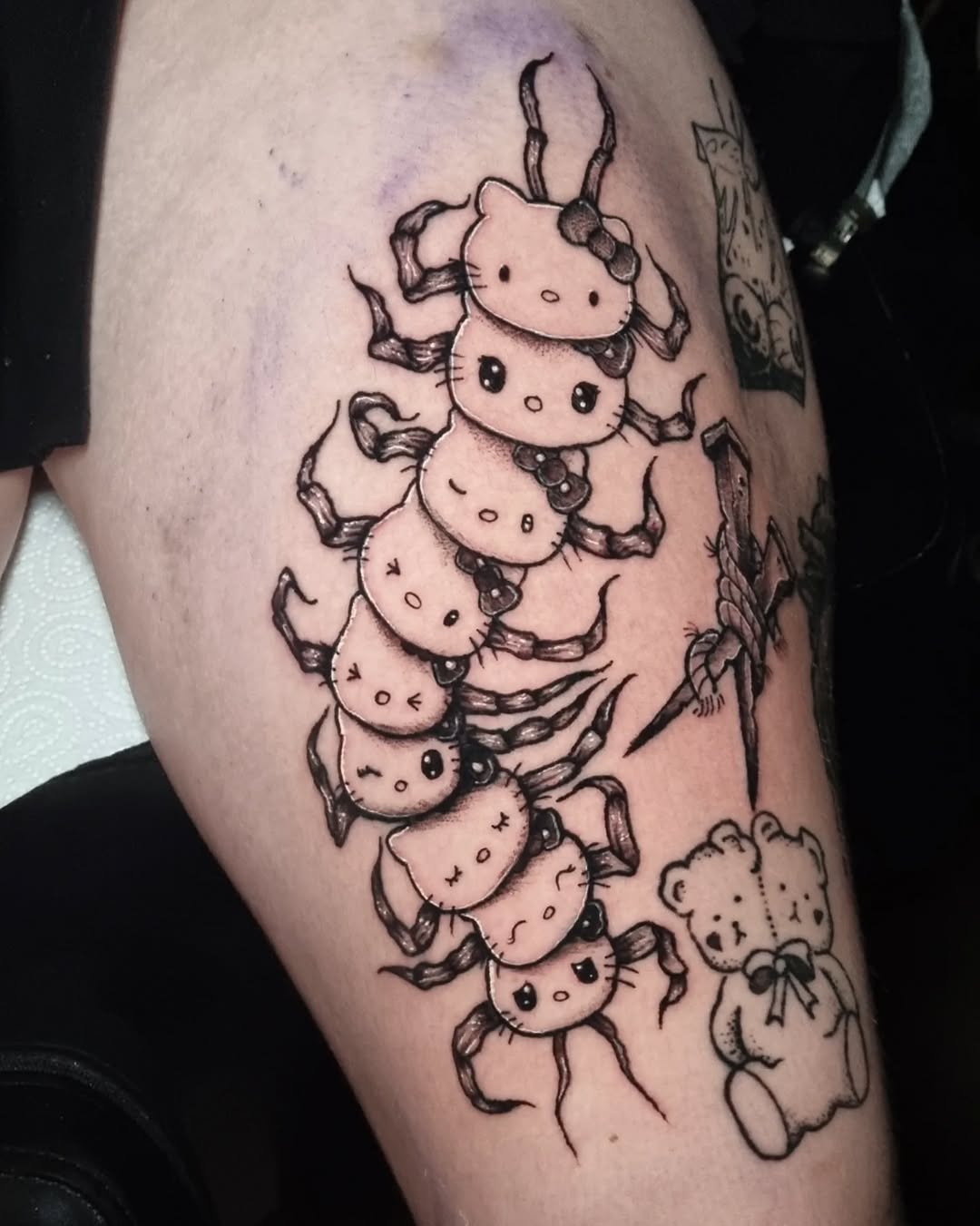 Hello Kitty Tattoo 29 Ideas 2025 for Women, Men &#038; Couples – Sleeve, Fine Line, Y2K, Cien Pies &#038; More