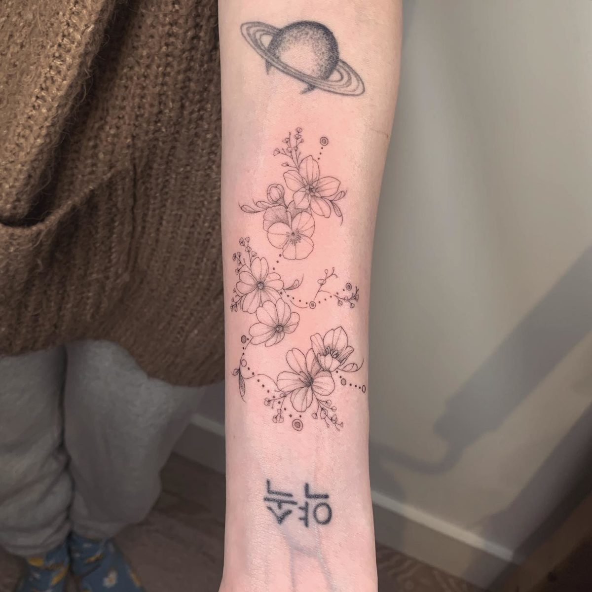 27 Aquarius Tattoo Ideas Unique For Men And Women | Constellation, Fineline, And Zodiac Designs
