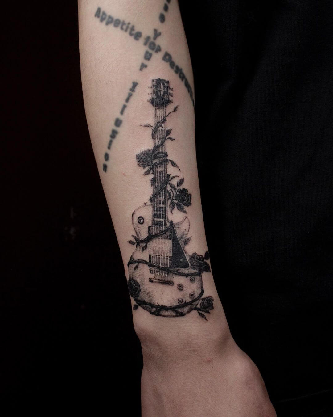 25 Vine Tattoo Designs for Women and Men – Sleeve, Arm, Shoulder, Traditional, Wrap Around Ideas