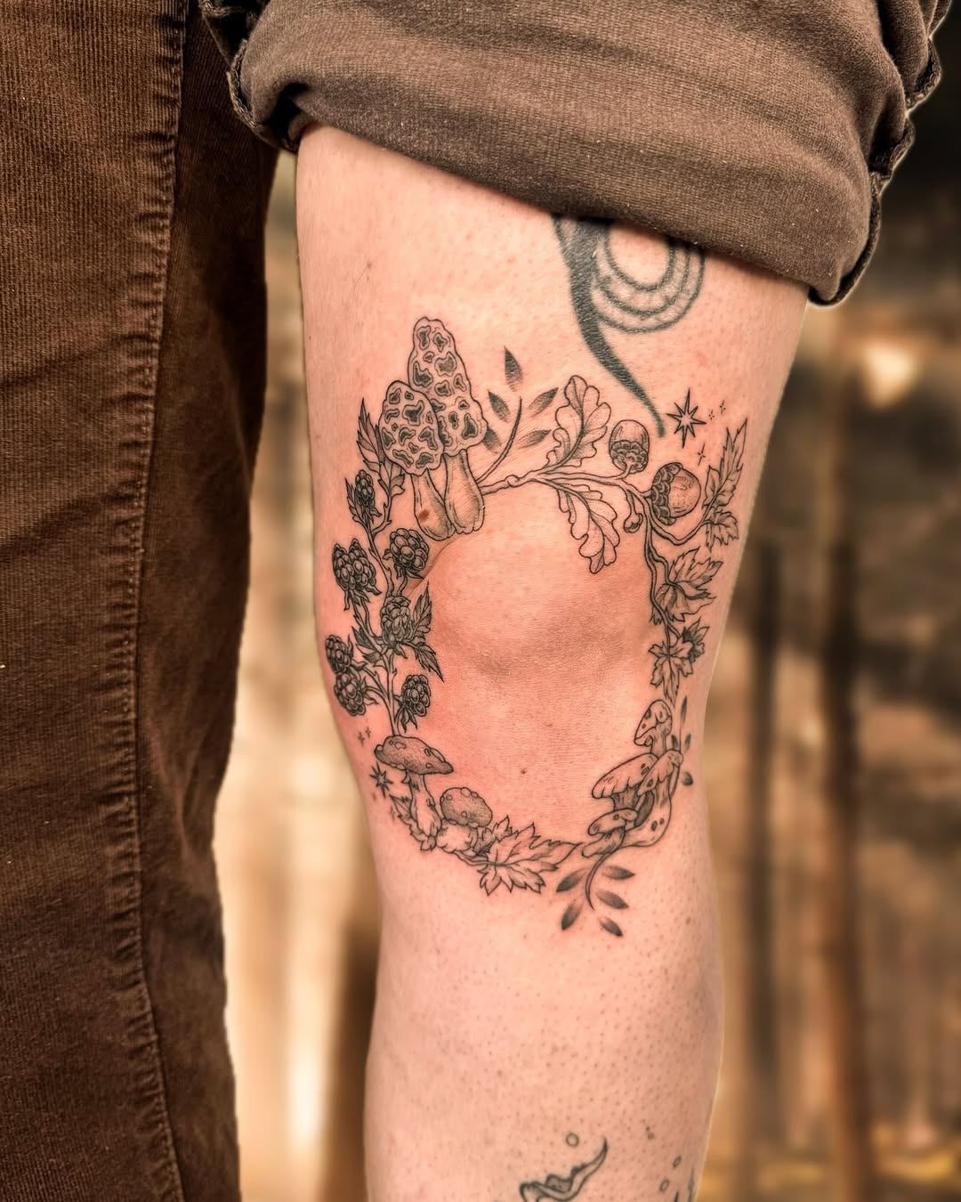 Fall Tattoo 26 Ideas 2025 for Women and Men – Sleeve Art, Fine Line and Halloween Ink