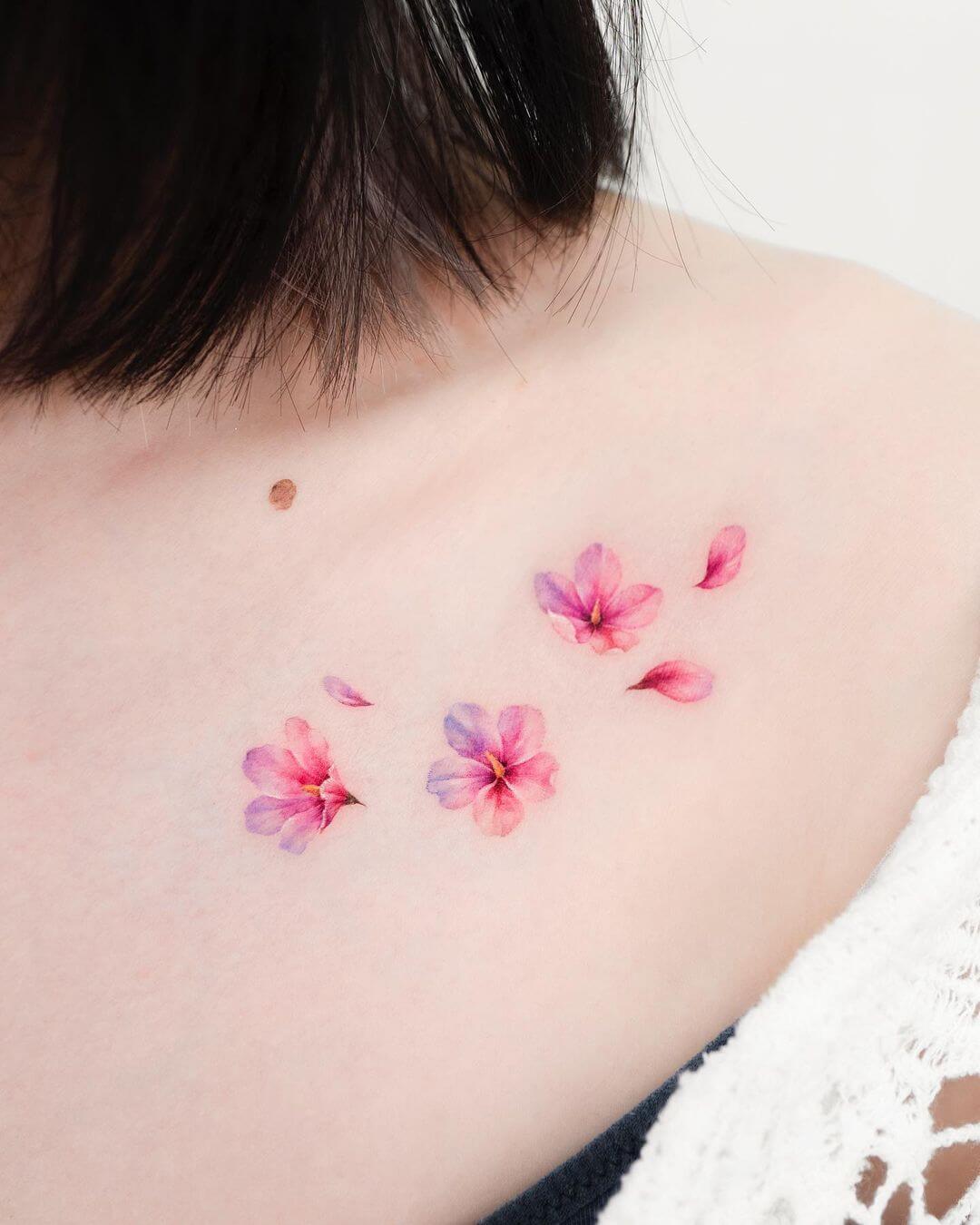 Hibiscus 27 Tattoo Ideas with Sleeve, Shoulder, Arm, Thigh &#038; Back Designs