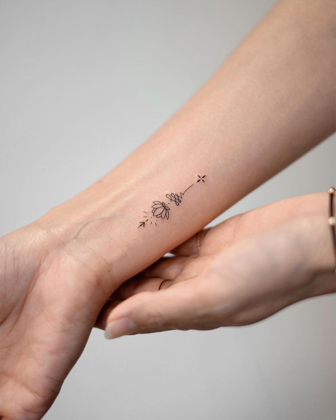 26 Unalome Tattoo Ideas with Lotus, Om and Spiritual Meaning Symbols