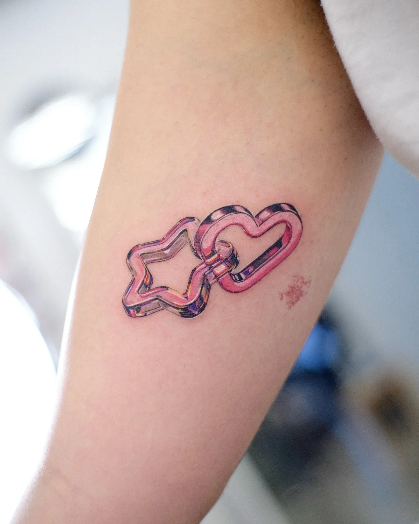 28 Heart Tattoo Designs Full of Meaning and Style