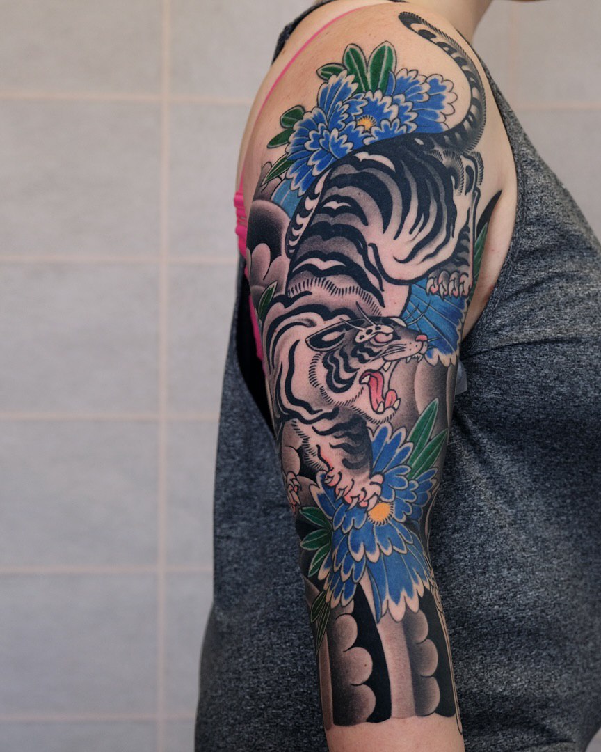 Japanese Tiger Tattoos – Traditional Designs, Sleeves, Chest &#038; Arm Ideas
