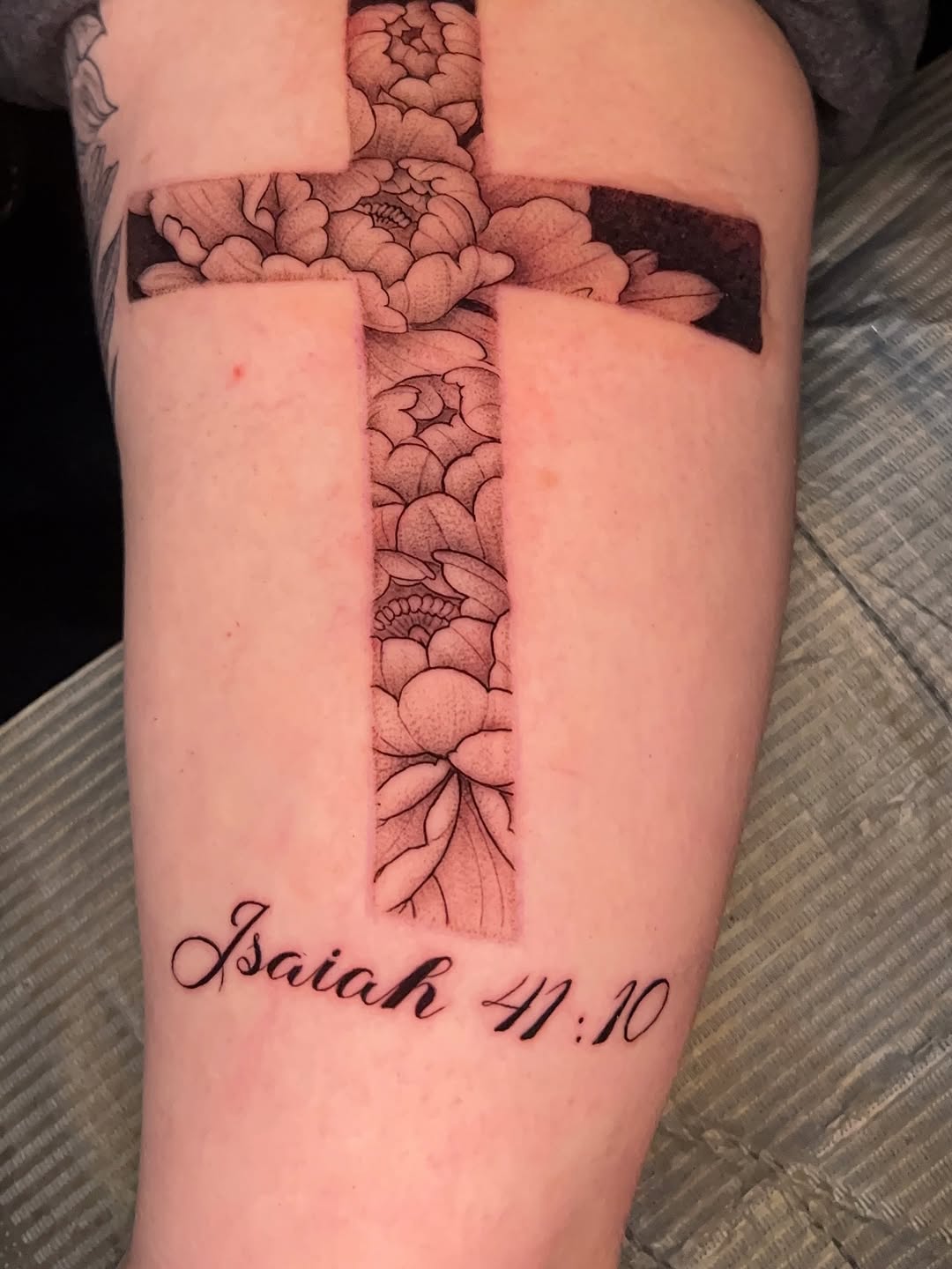 25 Bible Verse Tattoo Ideas for Men and Women – Forearm, Chest, Ribs, Spine, Thigh, Sleeve
