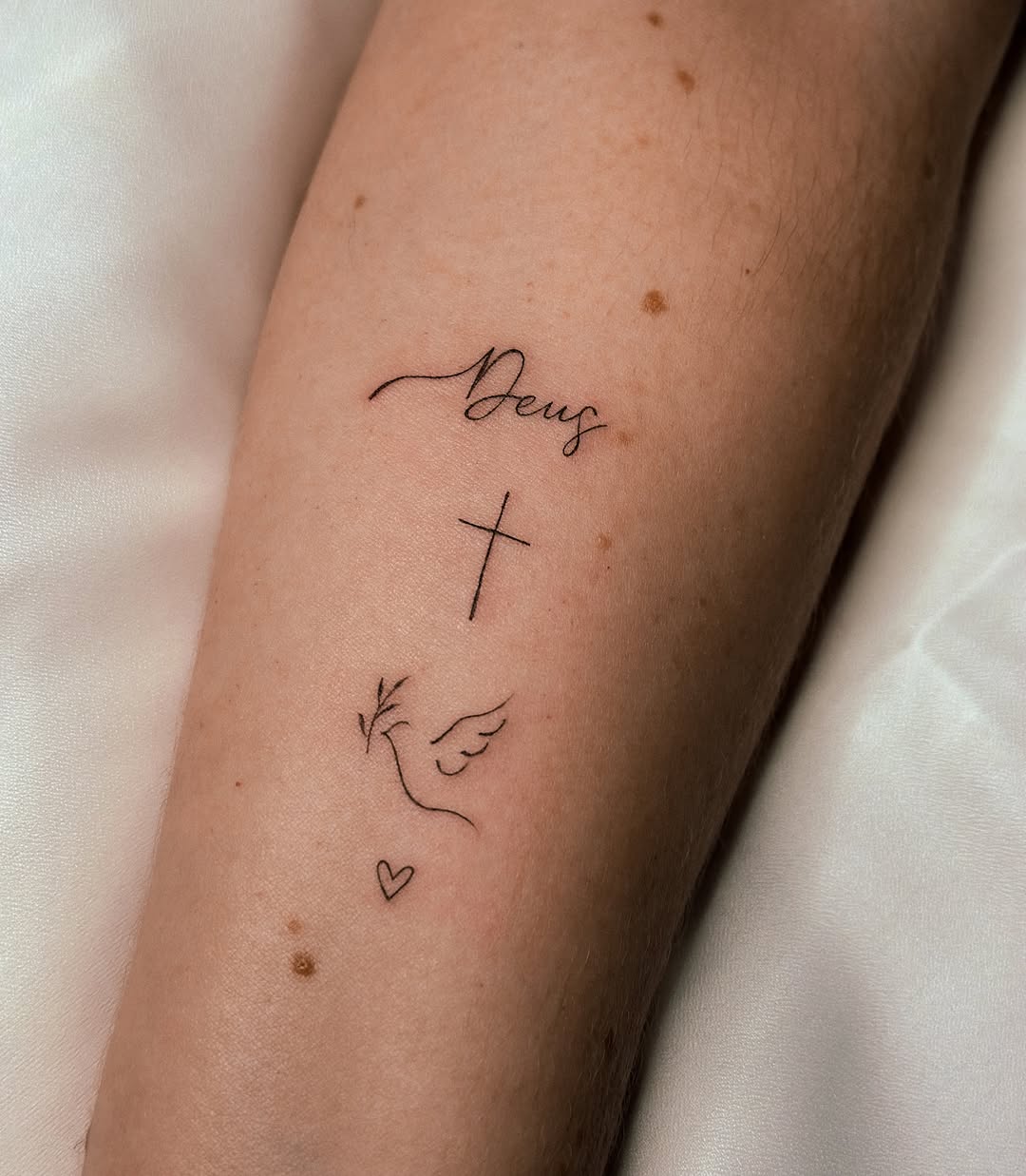 25 Faith Tattoo – Designs That Inspire Strength And Devotion