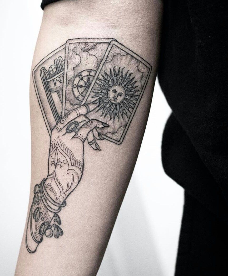 29 Tarot Card Tattoo Ideas: From The Fool to Death, Symbols with Style