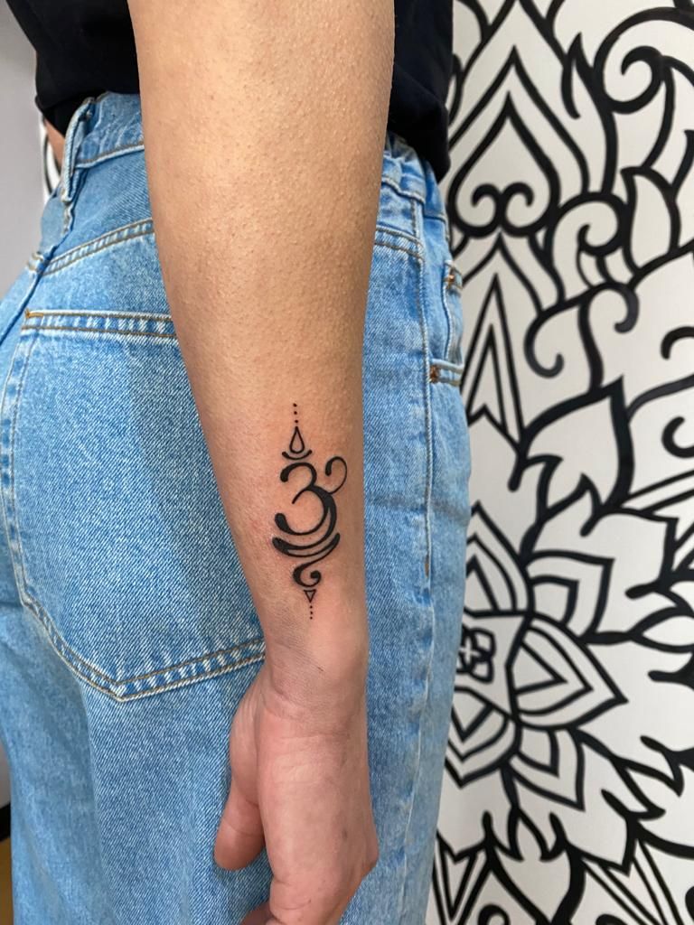 30 Om Tattoo Ideas: Minimal, Sacred & Infinitely Personal