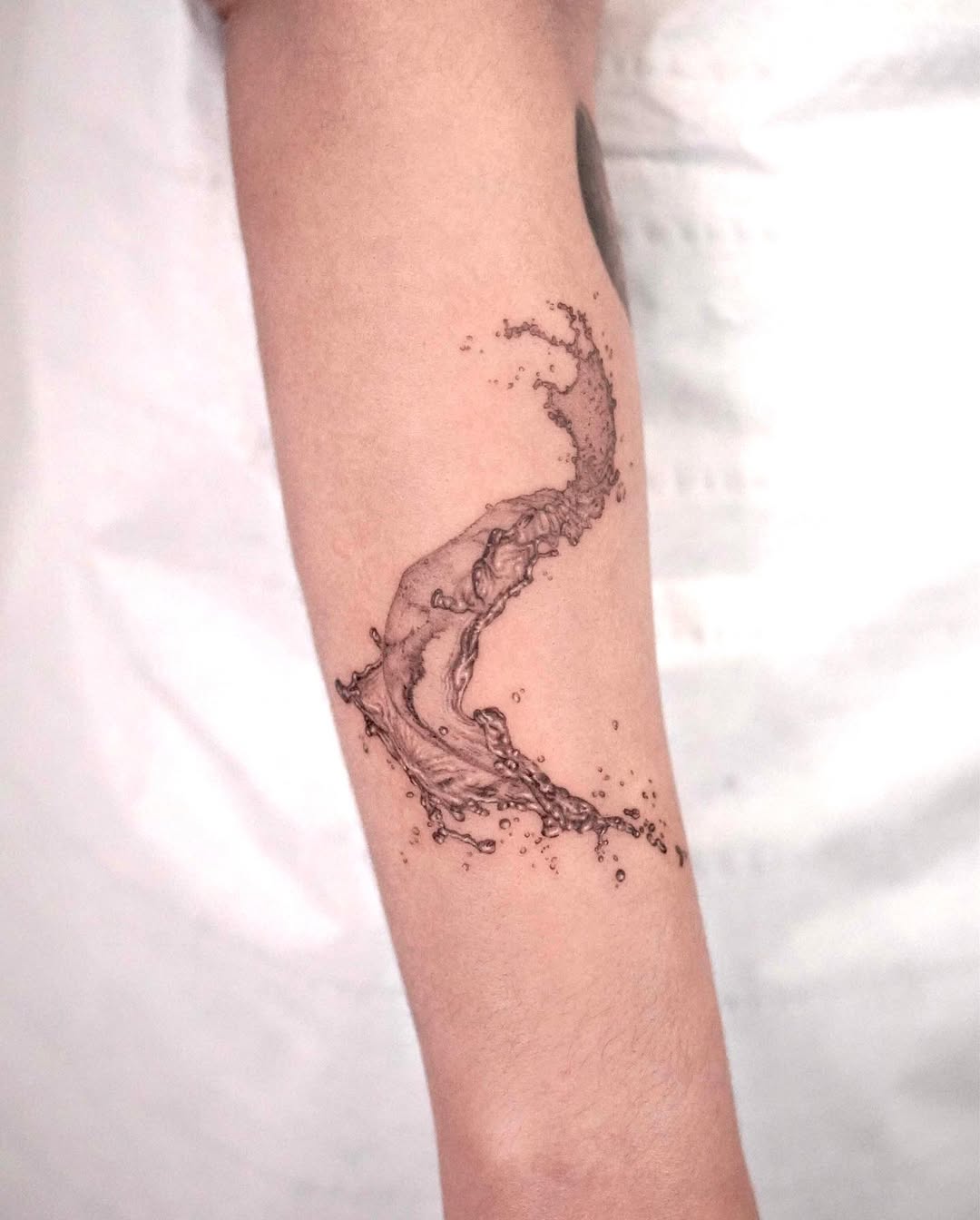 29 Water Tattoo Ideas: Fresh Ways to Wear the Element Everyone Loves