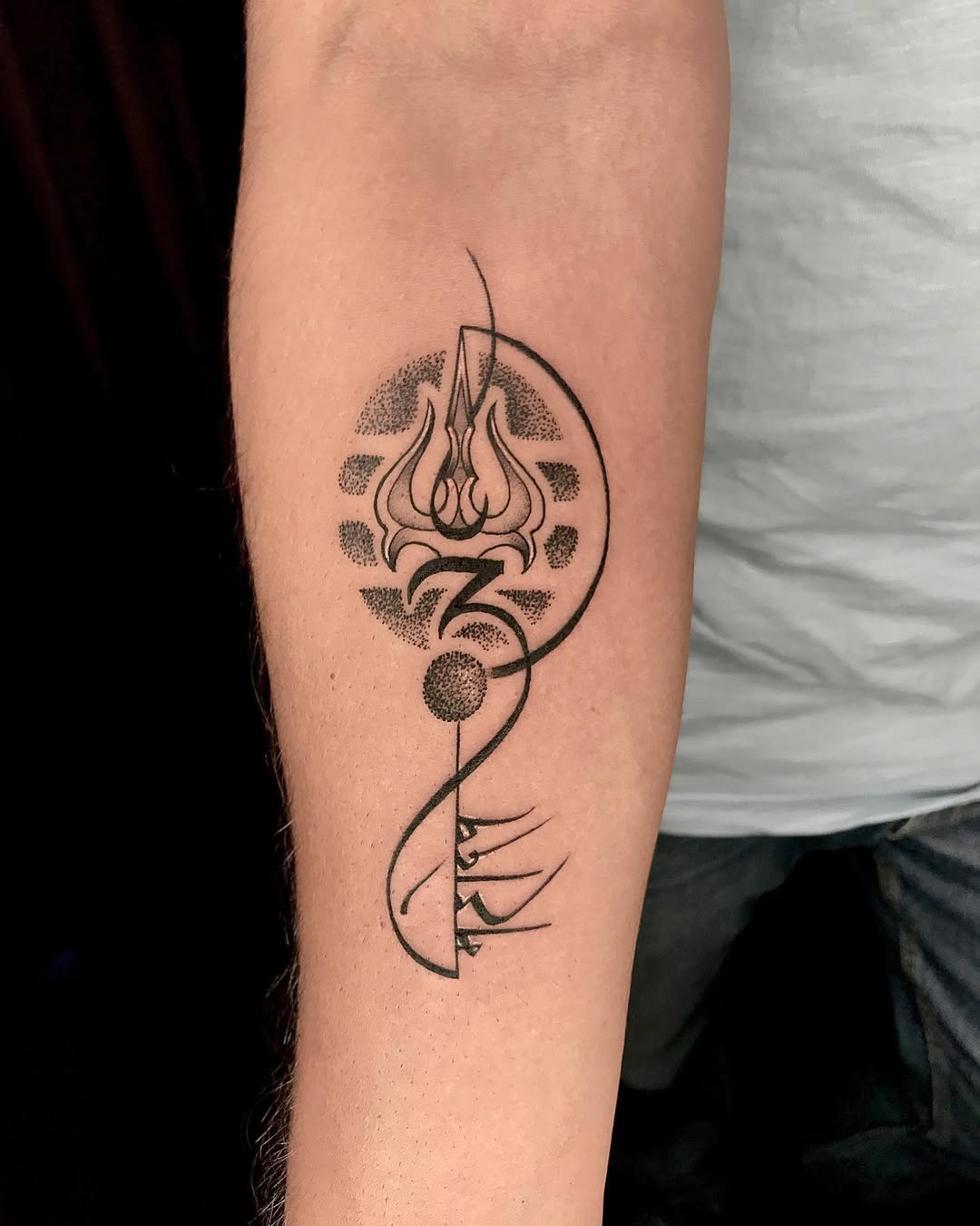 30 Om Tattoo Ideas: Minimal, Sacred & Infinitely Personal