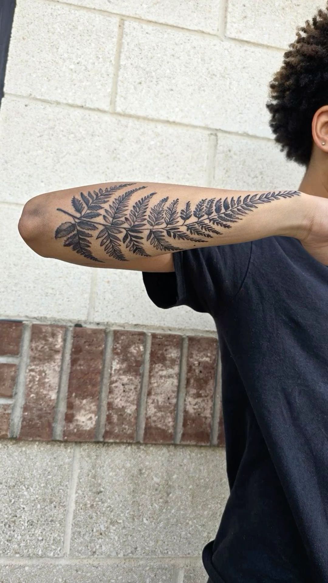 29 Fern Tattoo Ideas: Nature’s Most Elegant Lines, From Shoulder Fronds to Hip Vines