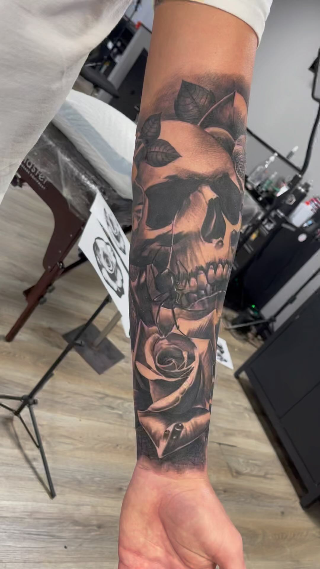 27 Rose Hand Tattoo Ideas: From Classic Black-and-Gray to Bold Narrative Pieces