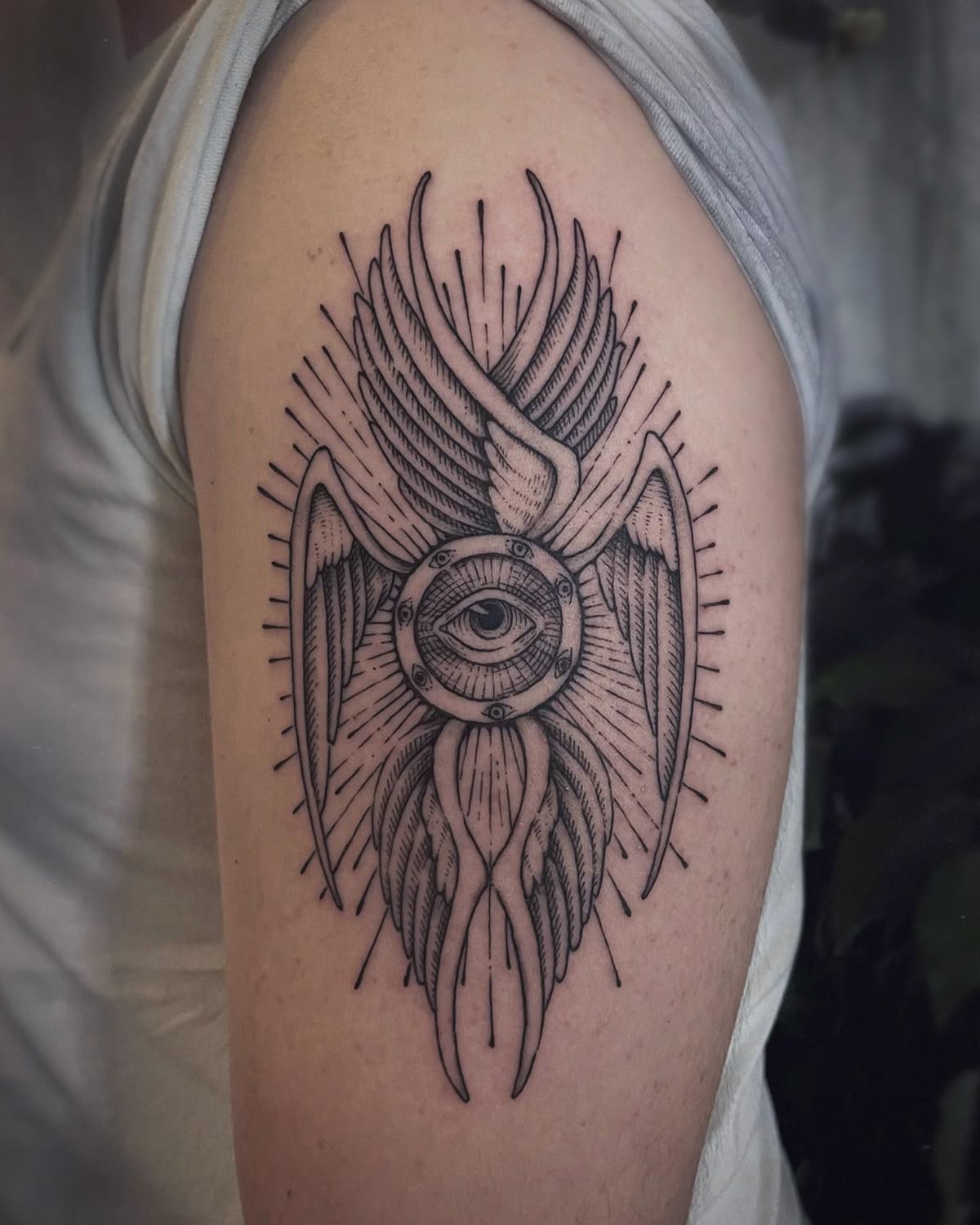 28 Seraphim Tattoo Ideas: Sacred Wings, Watchful Eyes, and Sharp Lines