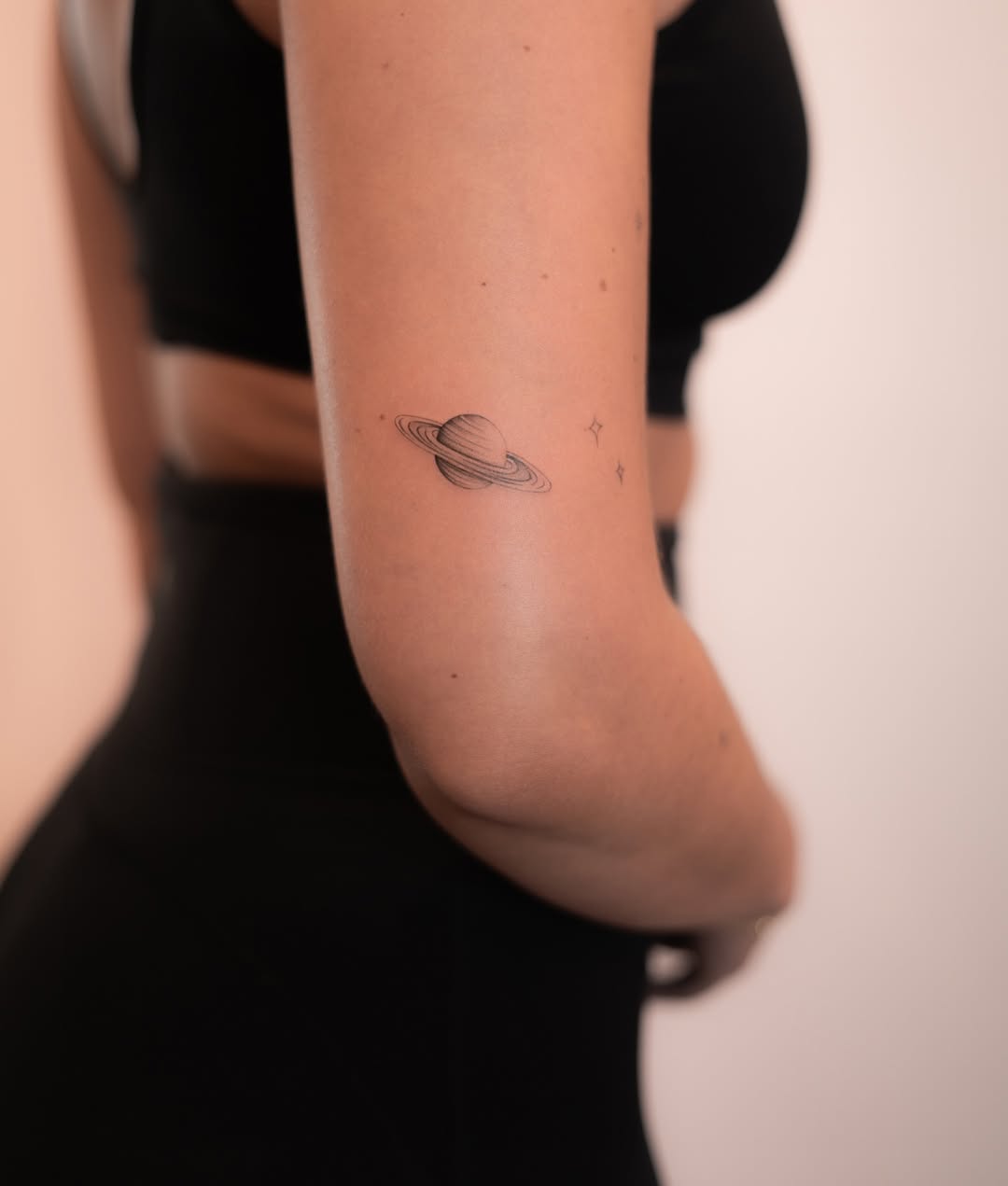 30 Saturn Tattoo Ideas: Meaning, Styles, and Real-Life Designs You’ll Actually Want
