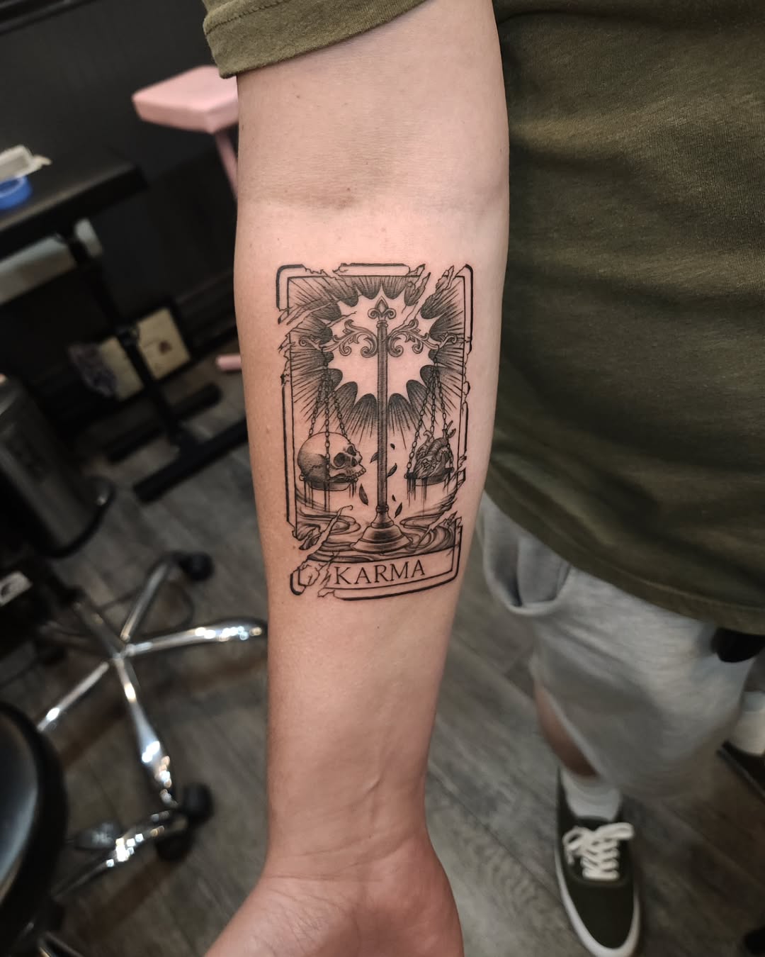 29 Tarot Card Tattoo Ideas: From The Fool to Death, Symbols with Style